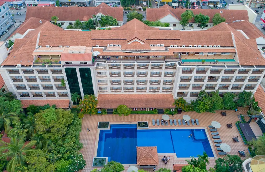 Hotel Somadevi Angkor Resort & Spa-1